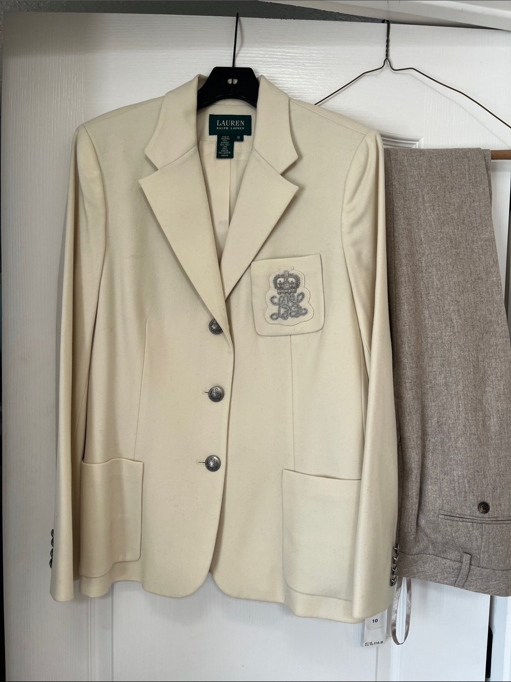 Lauren Ralph Lauren Cream Blazer with Embroidered Crest Patch, NWOT, 10